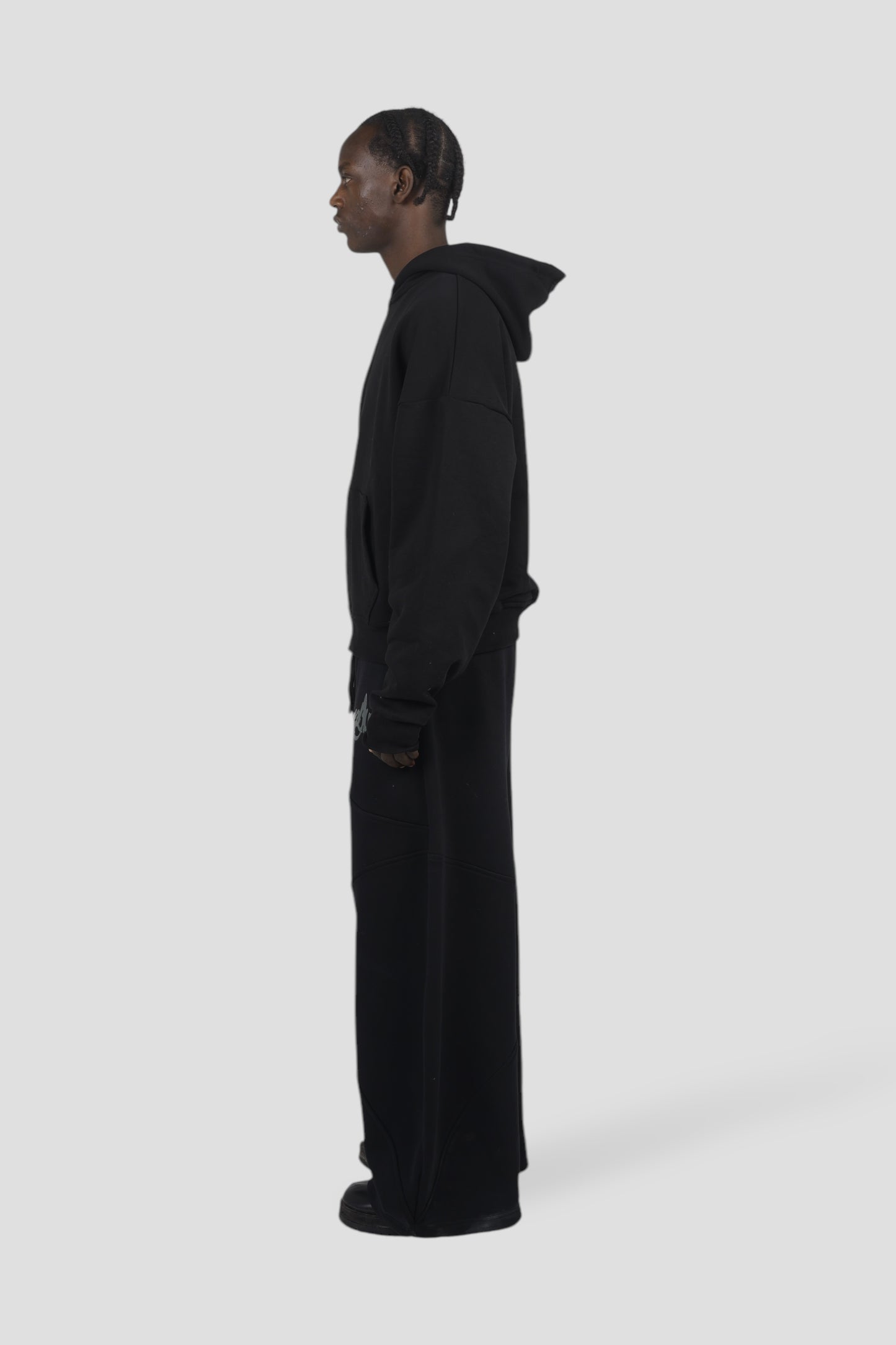 The Perfect Blank Black Zipup Jacket ‎